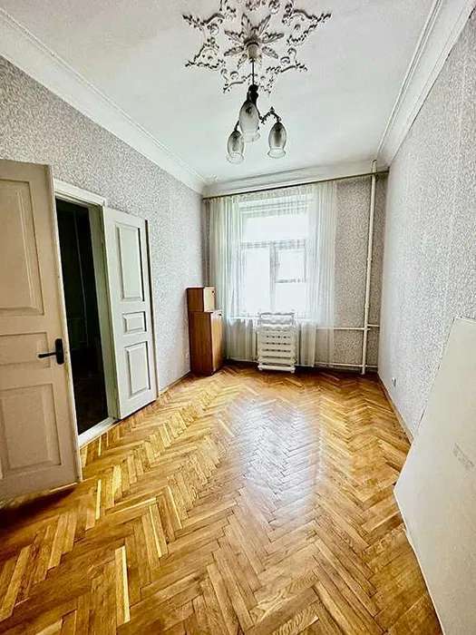 Продажа 3-комнатной квартиры 60 м², Ялтинская ул.