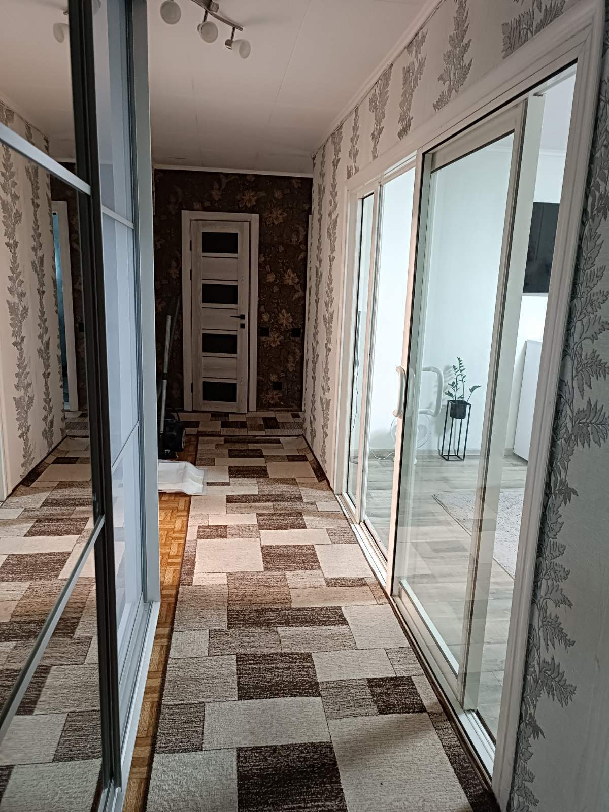 Продажа 4-комнатной квартиры 80.5 м², Белогородская ул.