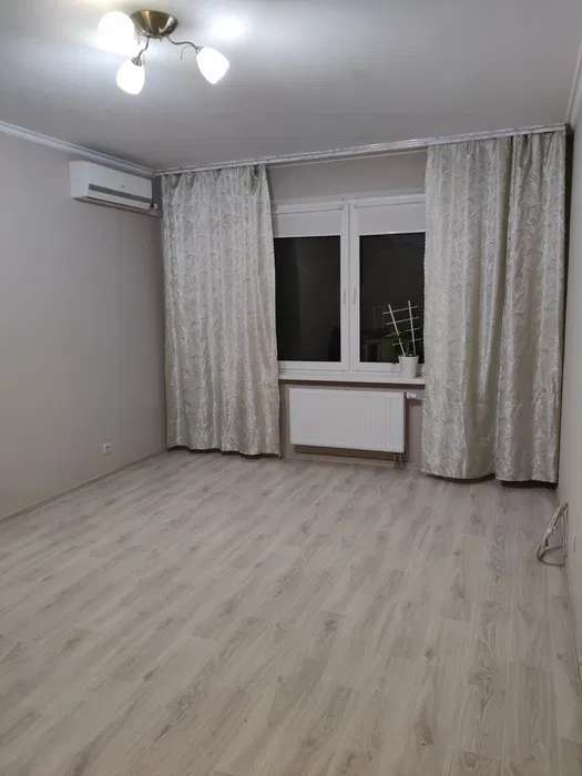 Продаж 1-кімнатної квартири 34 м², Миколи Закревського вул., 101в