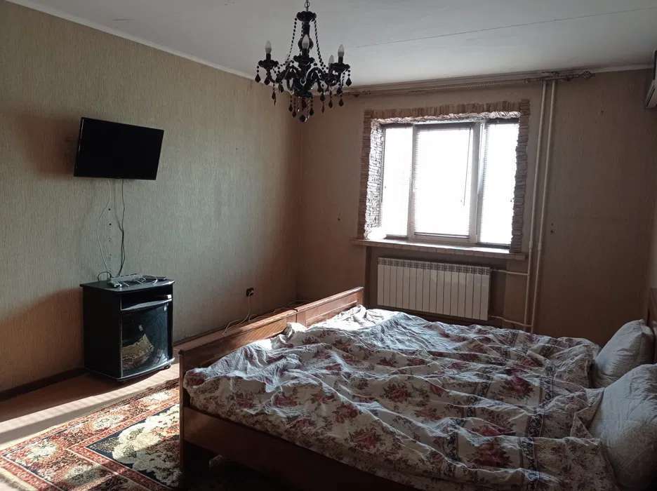 Аренда 1-комнатной квартиры 50 м², Ревуцкого ул.