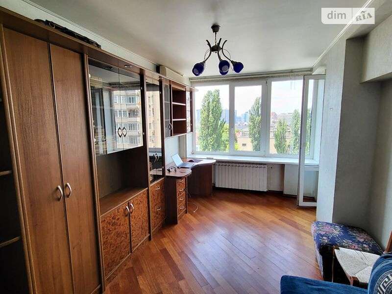 Аренда 3-комнатной квартиры 82 м², Богдана Хмельницкого ул., 39