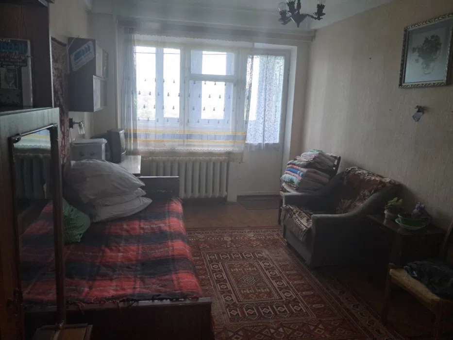 Продажа 3-комнатной квартиры 64 м², Русановская наб., 8