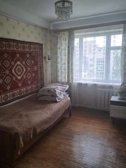 Продаж 3-кімнатної квартири 64 м², Русанівська наб., 8