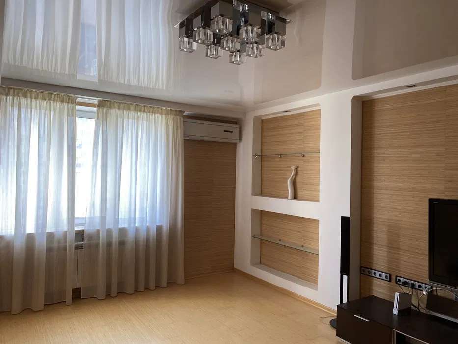 Оренда 3-кімнатної квартири 130 м², Кольцова бул., 14Д