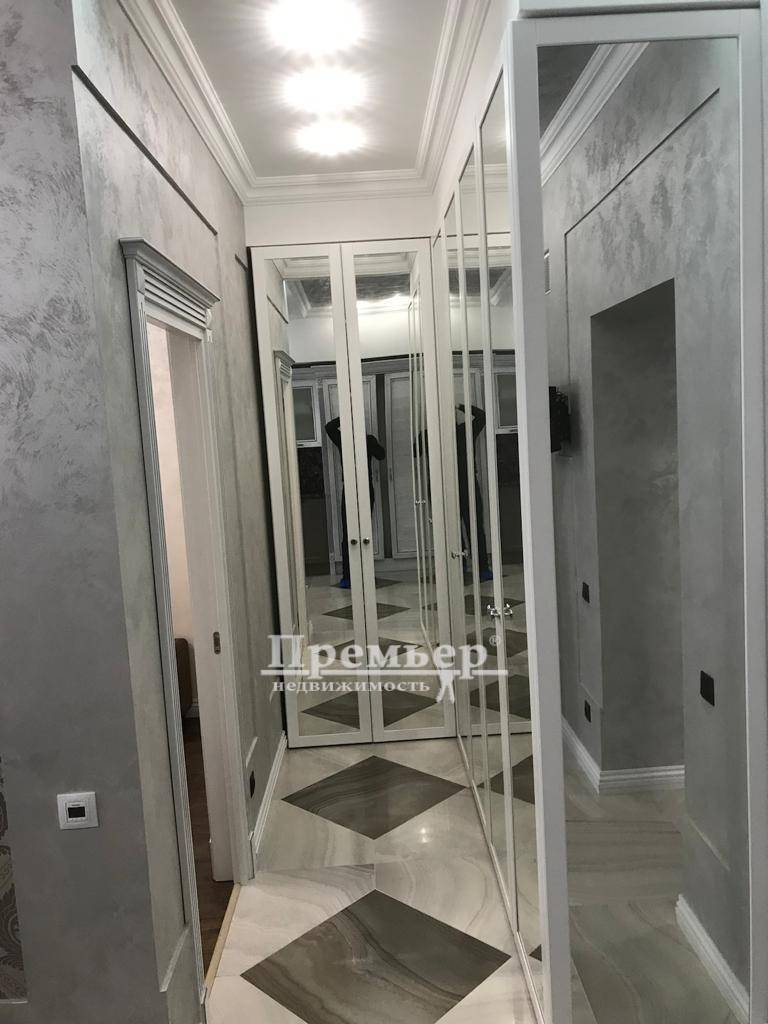 Продажа 2-комнатной квартиры 80 м², Дача Ковалевского ул.