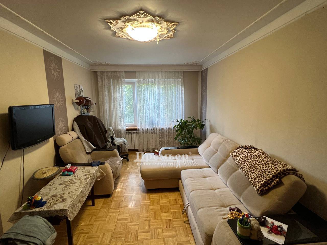 Продаж 5-кімнатної квартири 99 м², Академіка Глушко просп.