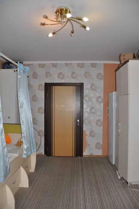 Продаж 3-кімнатної квартири 65 м², Синьоозерна вул.