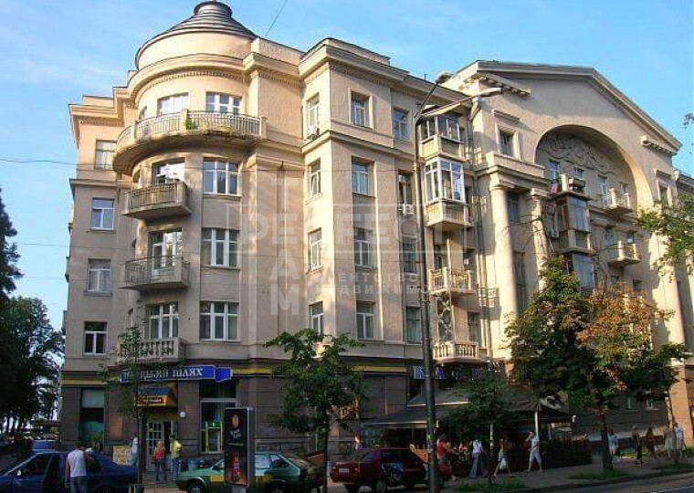 Продажа 5-комнатной квартиры 150 м², Михаила Грушевского ул., 9