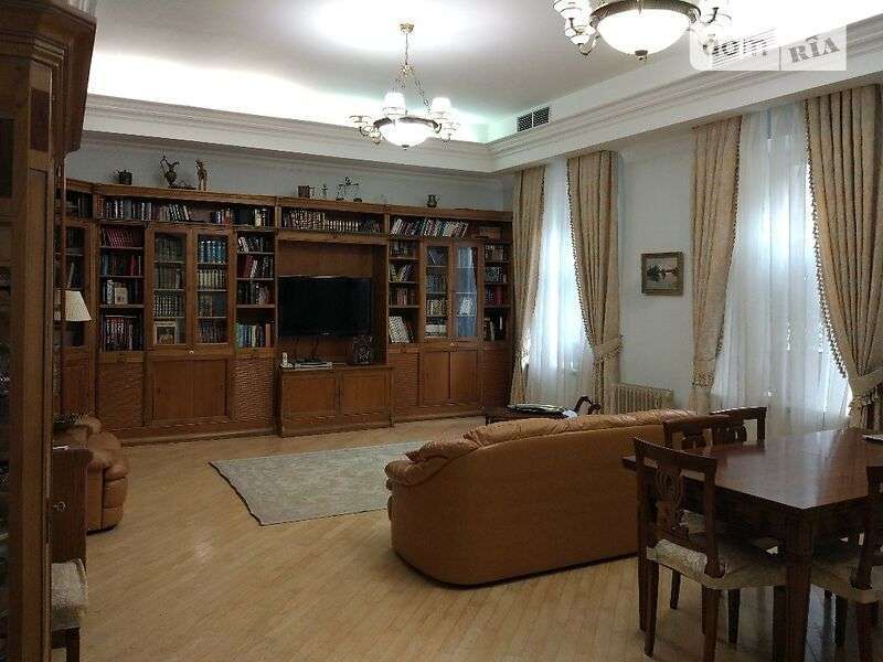 Продажа квартиры со свободной планировкой 225 м², Левандовская ул.