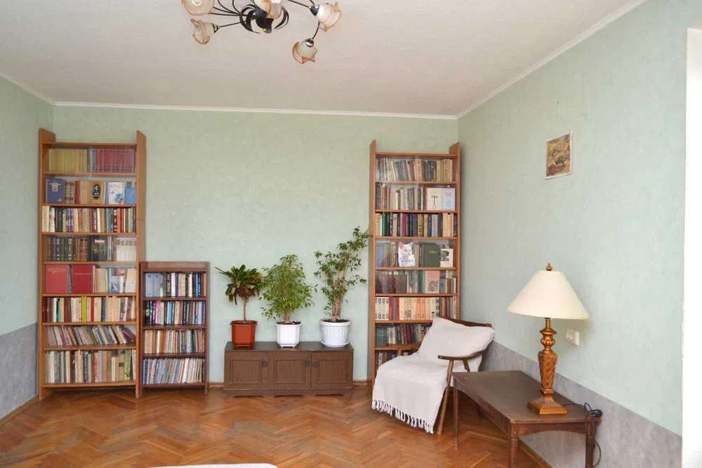 Продажа 3-комнатной квартиры 70 м², Полковая ул., 74