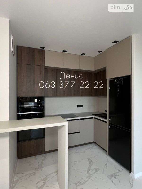 Продажа 1-комнатной квартиры 39 м², Александра Олеся ул.