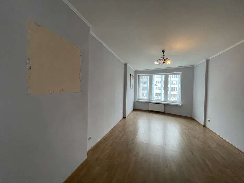 Продажа 2-комнатной квартиры 82 м², Днепровская наб., 26Б
