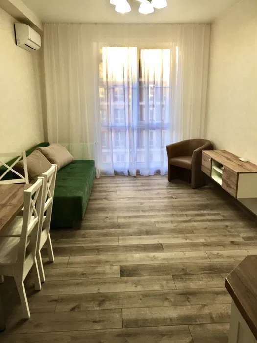 Аренда 1-комнатной квартиры 42 м², Михаила Максимовича ул.
