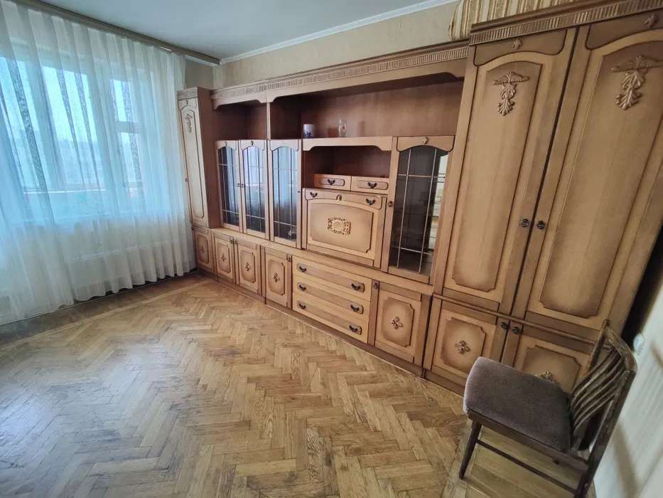Аренда 3-комнатной квартиры 75 м², Остафия Дашкевича ул., 4Б