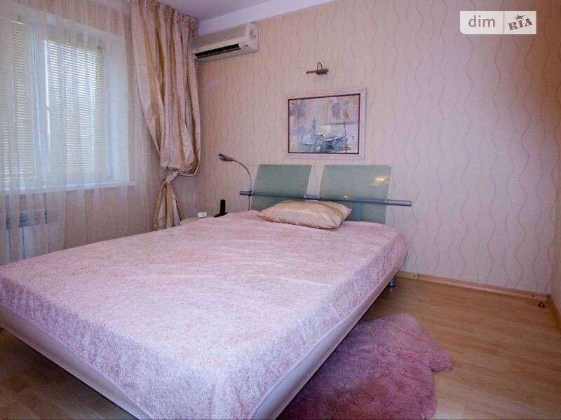 Продажа 3-комнатной квартиры 62 м², Днепровская наб., 7А