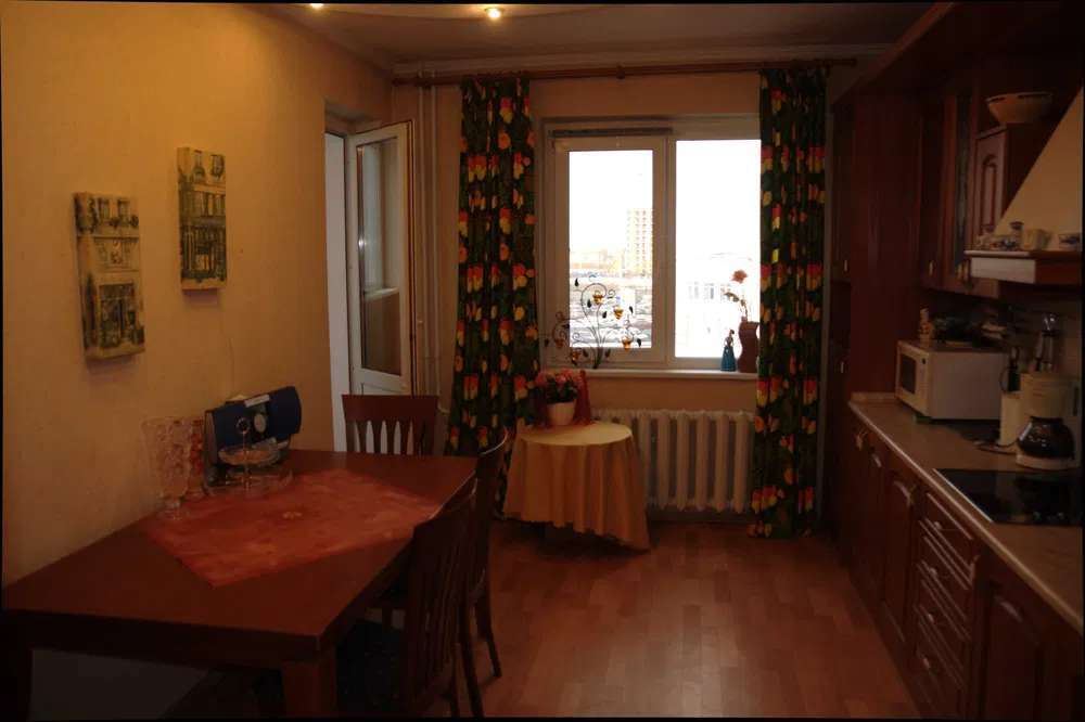 Продажа 3-комнатной квартиры 91 м², Милославская ул., 45