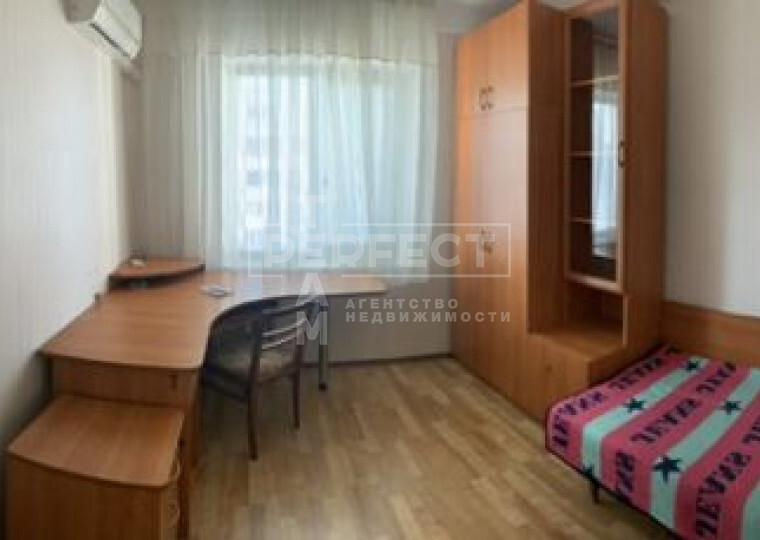 Продаж 3-кімнатної квартири 69 м², 3-я Озерна вул., 20Д