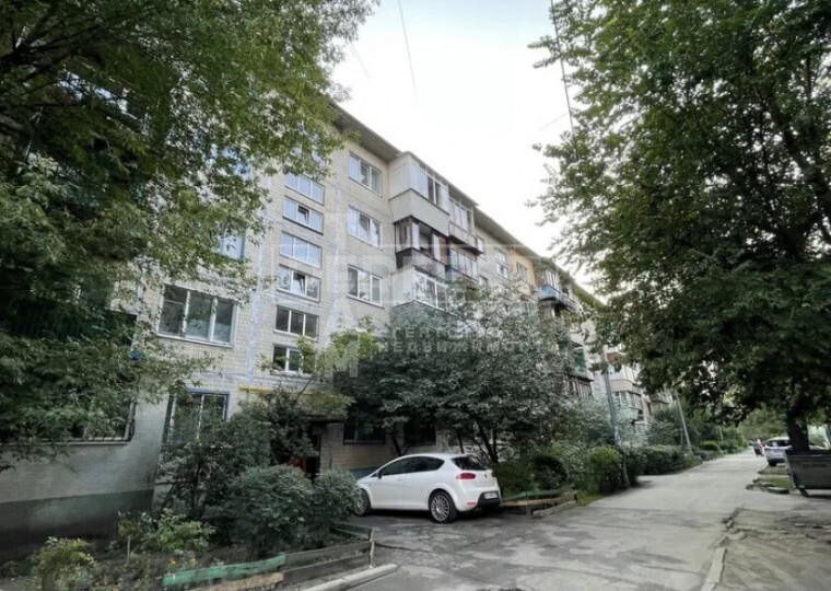 Продажа 2-комнатной квартиры 46 м², Пражская ул., 21