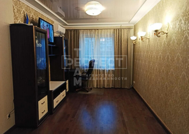 Продажа 3-комнатной квартиры 72 м², Приозерная ул., 6А
