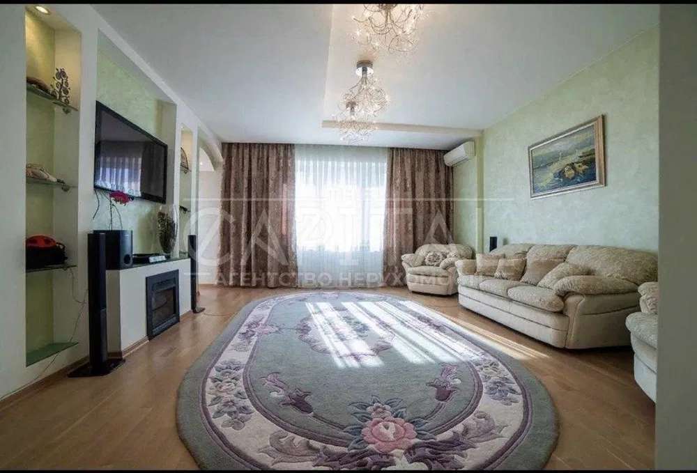Продажа 4-комнатной квартиры 156 м², Луговая (Оболонь) ул.