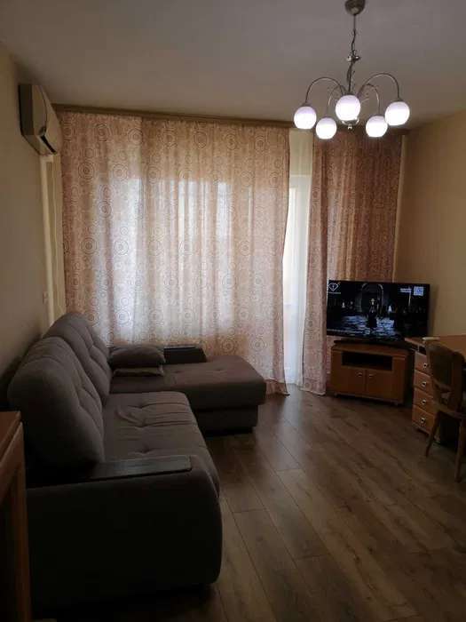 Оренда 2-кімнатної квартири 62 м², Срібнокільська вул.