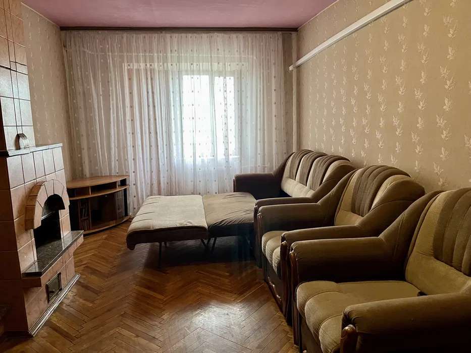 Аренда 2-комнатной квартиры 65 м², Николая Ушакова ул.