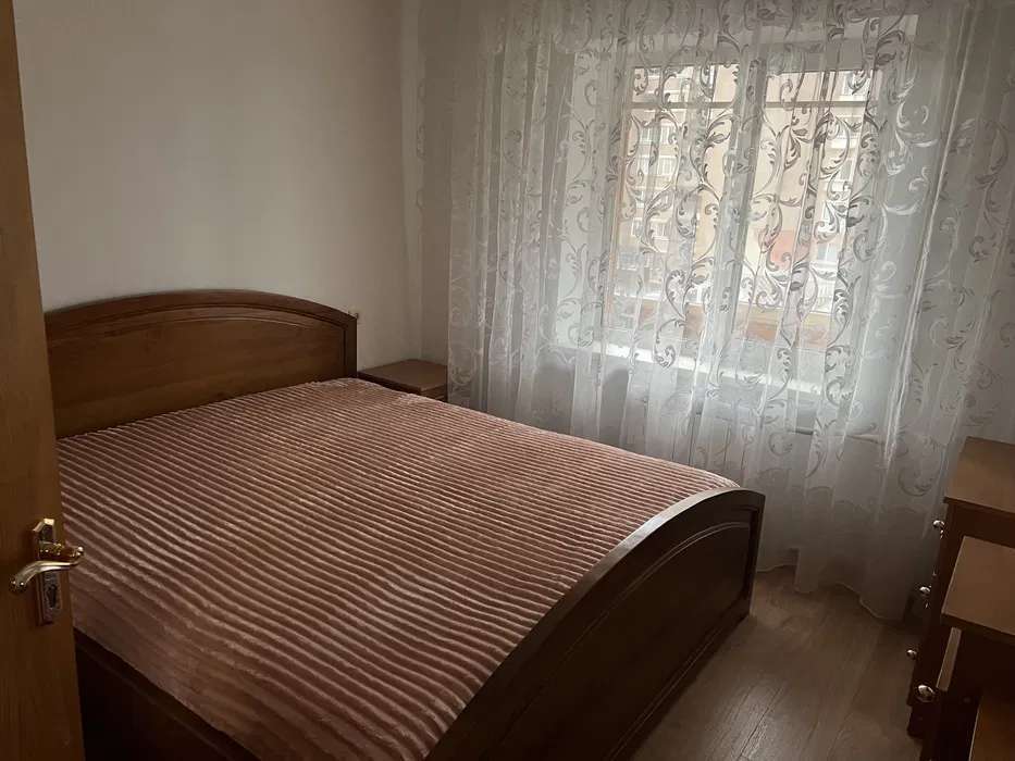 Аренда 2-комнатной квартиры 48 м², Владимира Антоновича ул., 97