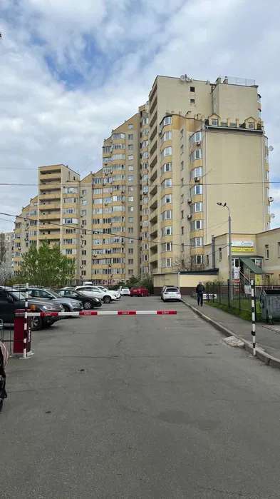 Продажа 4-комнатной квартиры 144 м², Тростянецкая ул., 49