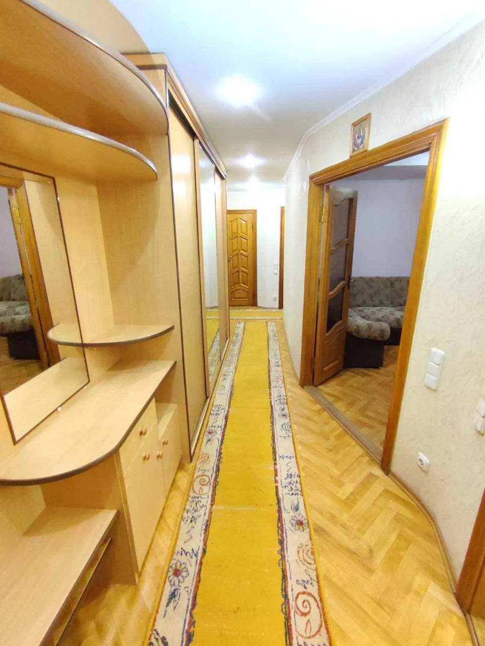 Аренда 3-комнатной квартиры 98 м², Староконстантиновское шоссе