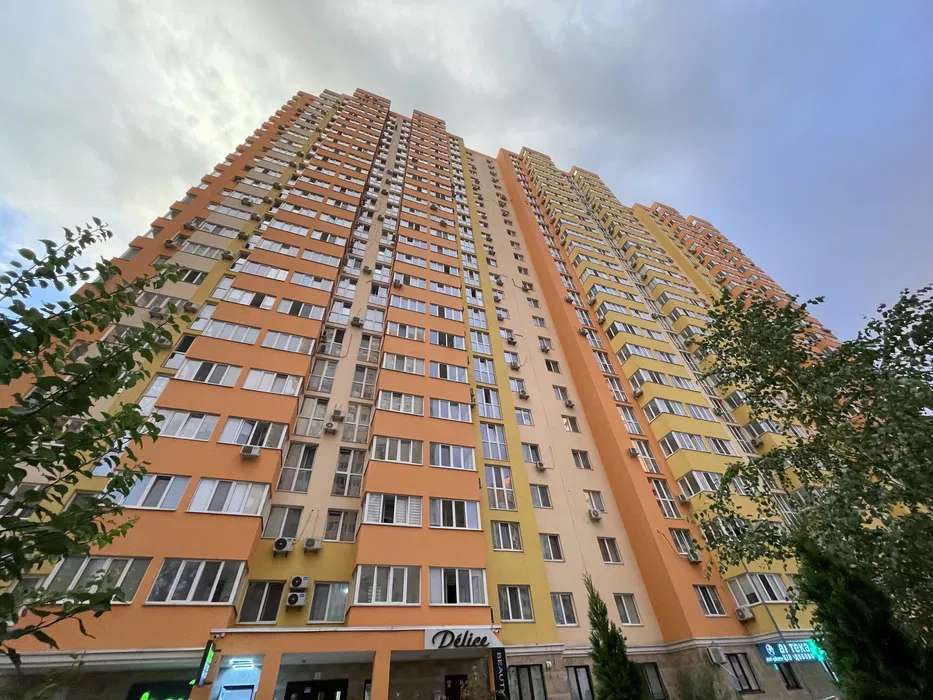 Продажа 1-комнатной квартиры 33 м², Семьи Кульженков ул., 37