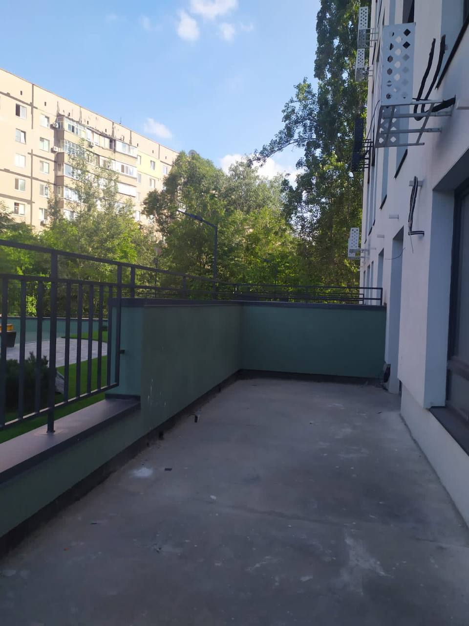 Продажа 3-комнатной квартиры 92 м², Космическая ул.