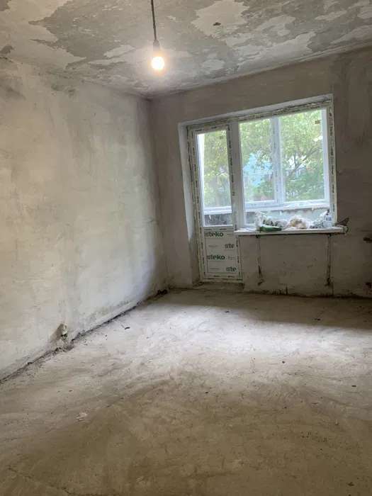 Продаж 1-кімнатної квартири 36 м², Героїв Дніпра вул., 32
