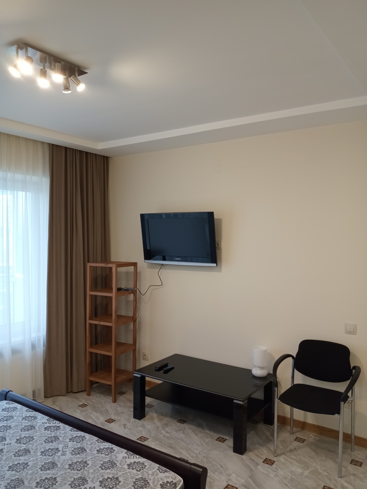 Оренда 1-кімнатної квартири 41 м², Жасминова вул.