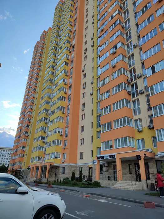Продажа 1-комнатной квартиры 32 м², Семьи Кульженков ул., 37