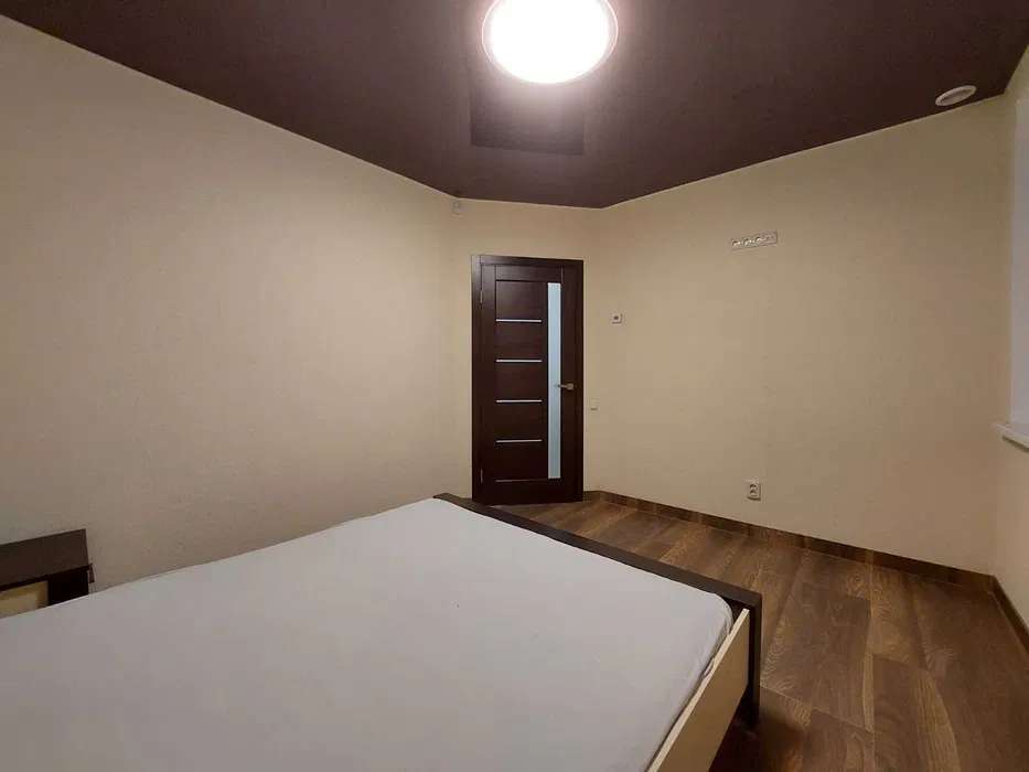 Аренда 1-комнатной квартиры 50 м², Коллекторная ул.