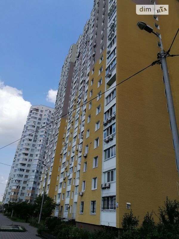 Продаж 2-кімнатної квартири 70 м², Миколи Закревського вул.