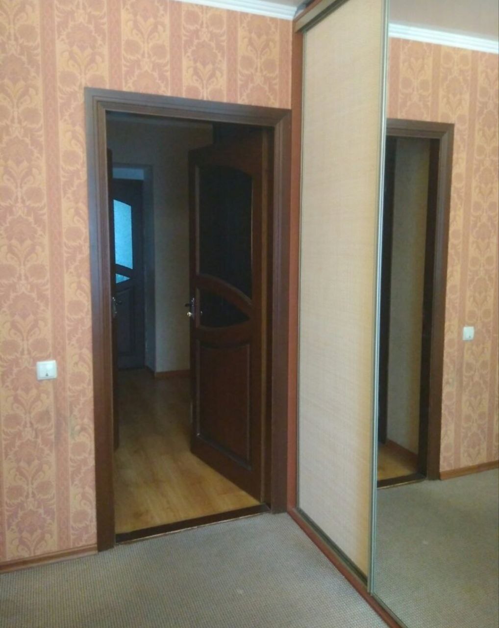 Продажа 3-комнатной квартиры 75.4 м², Староконстантиновское шоссе