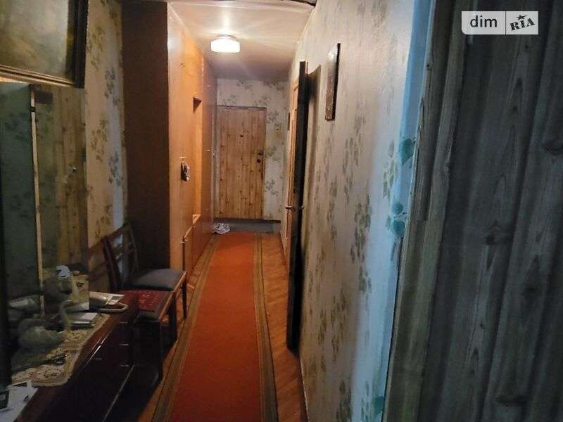 Продажа 3-комнатной квартиры 60 м², Ушинского ул., 27