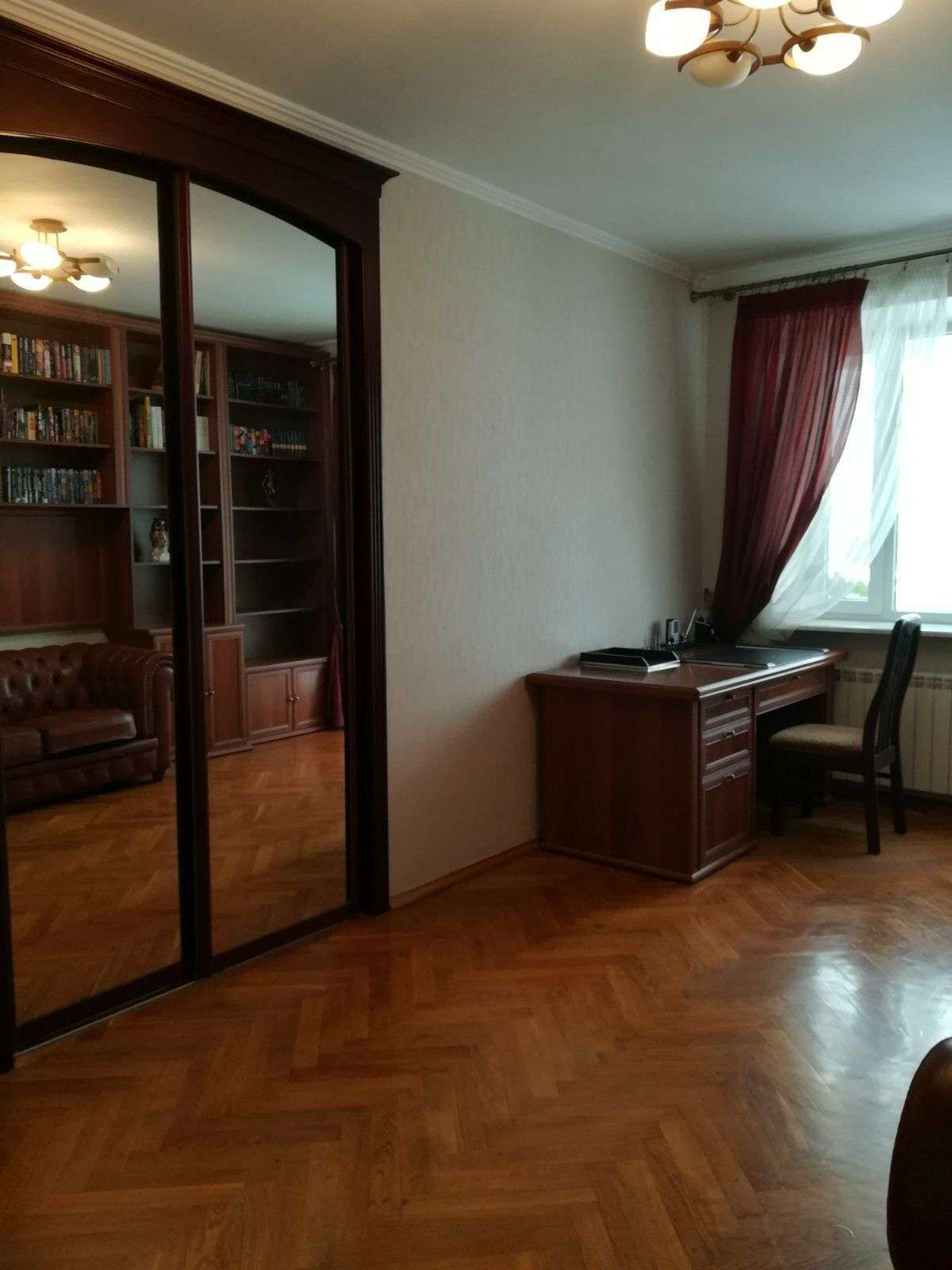 Аренда 3-комнатной квартиры 93 м², Шелковичная ул., 29