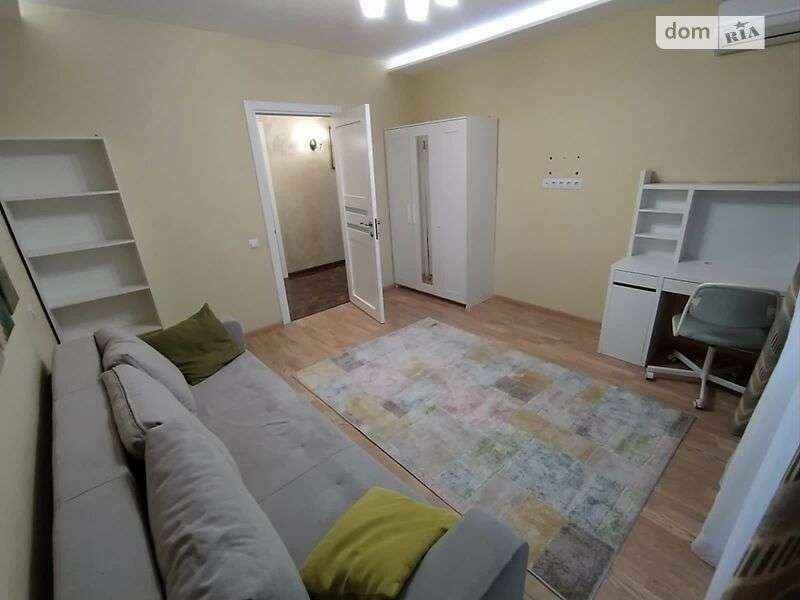 Аренда 3-комнатной квартиры 100 м², Гарматная ул., 38А