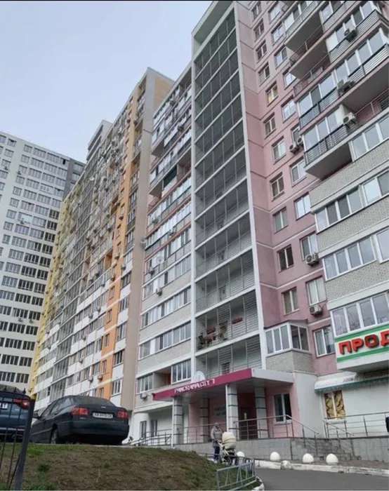 Продаж 1-кімнатної квартири 45 м², Мисливська вул.