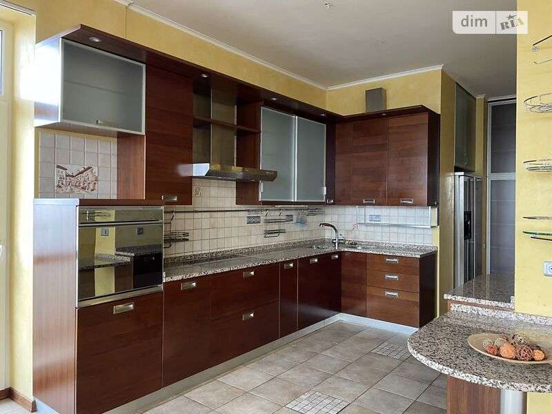 Продажа 3-комнатной квартиры 134 м², Богдана Хмельницкого ул., 41