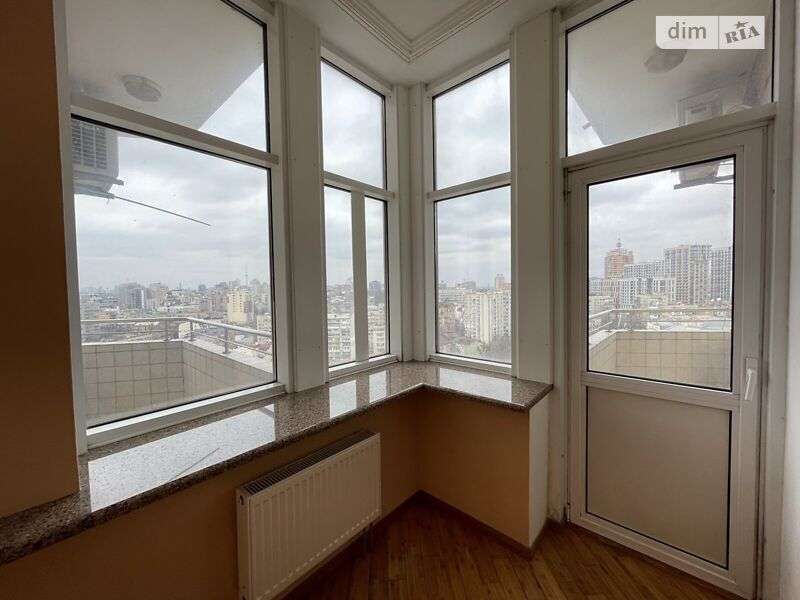 Продаж 3-кімнатної квартири 134 м², Богдана Хмельницького вул., 41
