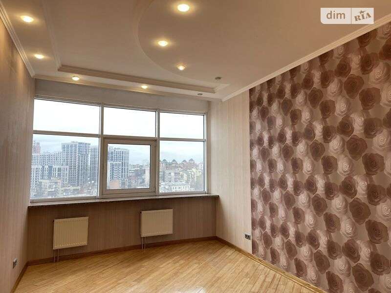 Продаж 3-кімнатної квартири 134 м², Богдана Хмельницького вул., 41