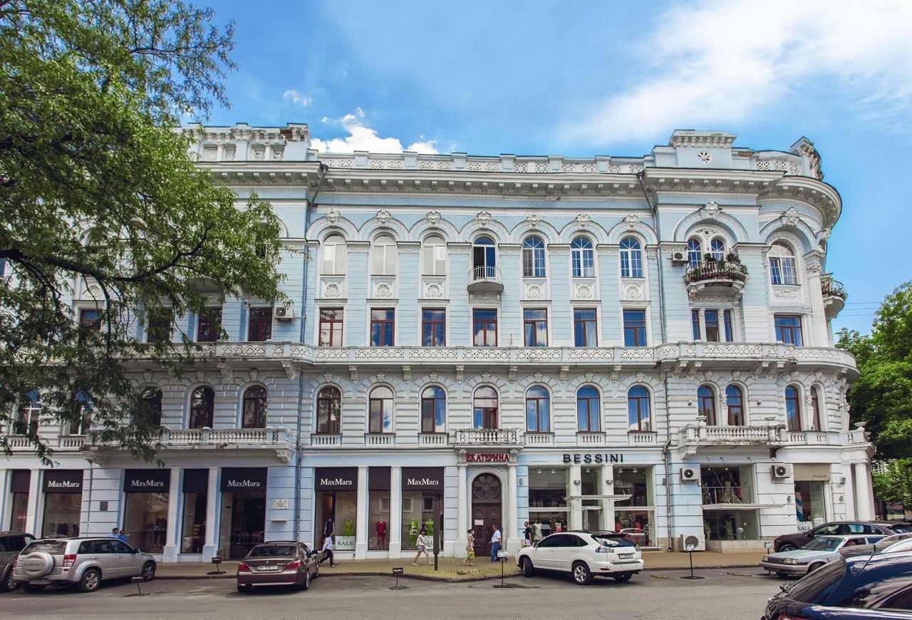 Аренда 4-комнатной квартиры 200 м², Екатерининская ул., 20