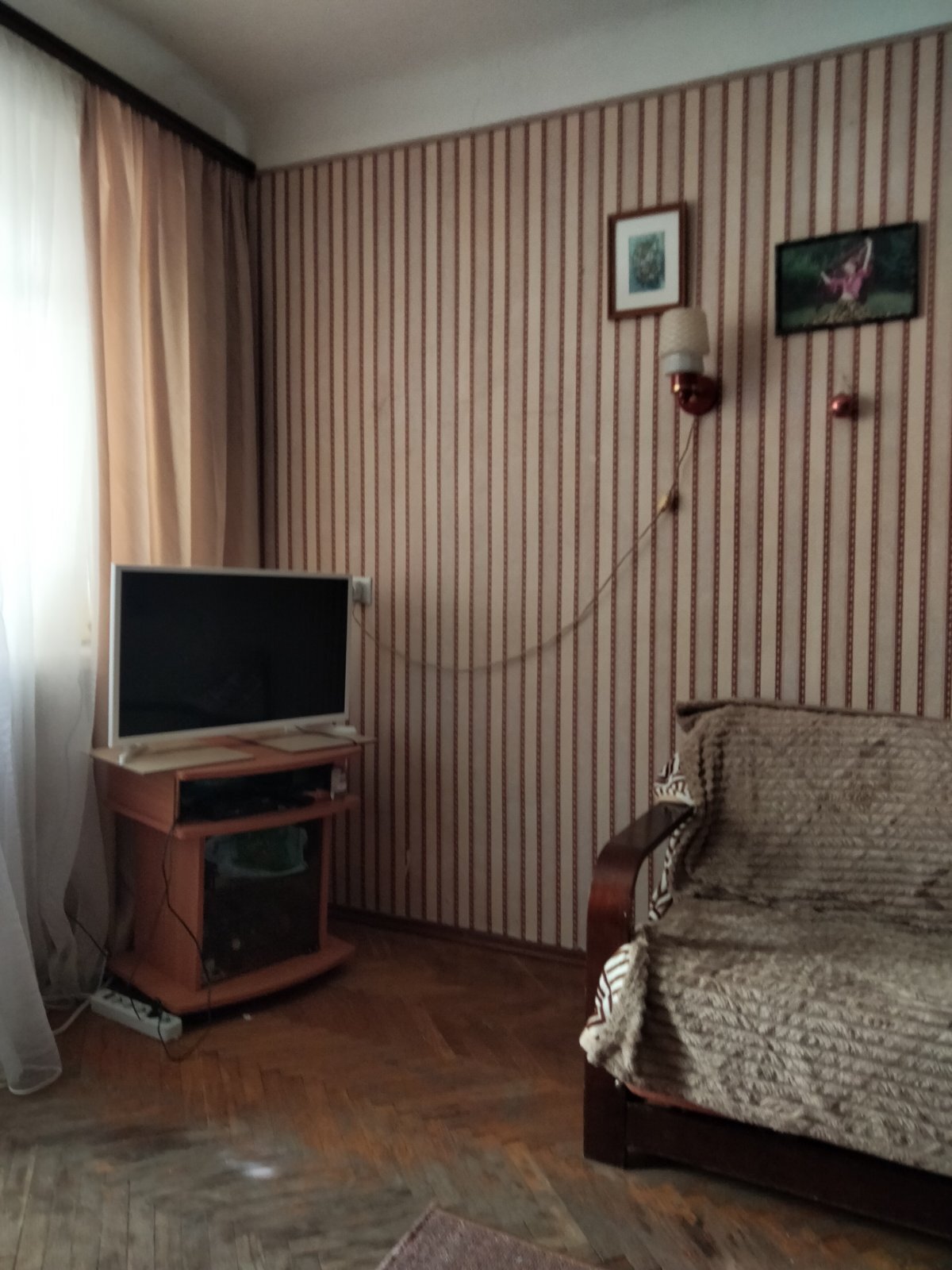 Оренда 1-кімнатної квартири 32 м², Набережно-Хрещатицька вул., 3А