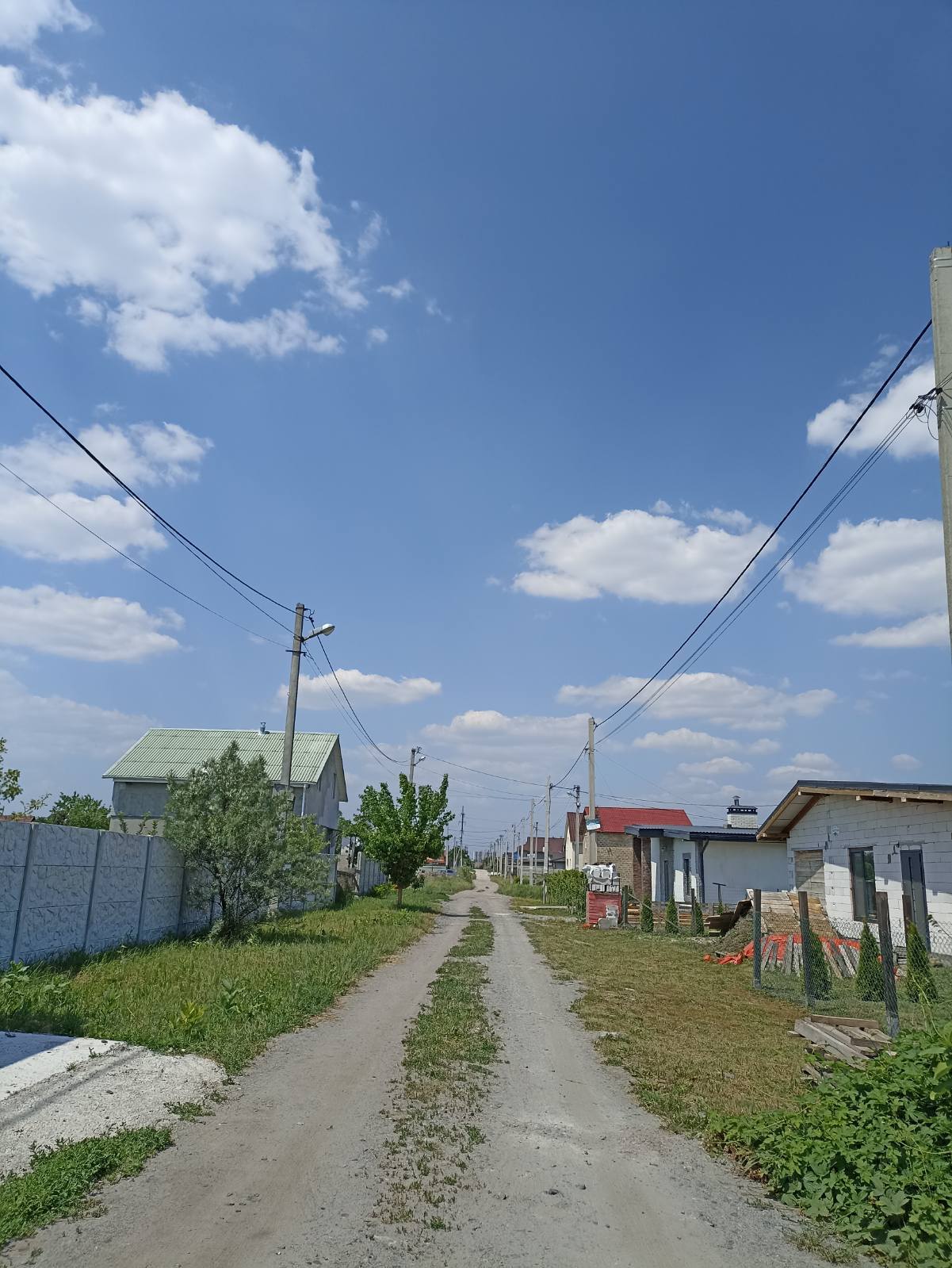 Продажа участка под индивидуальное жилое строительство 10 соток, Лобановского ул.
