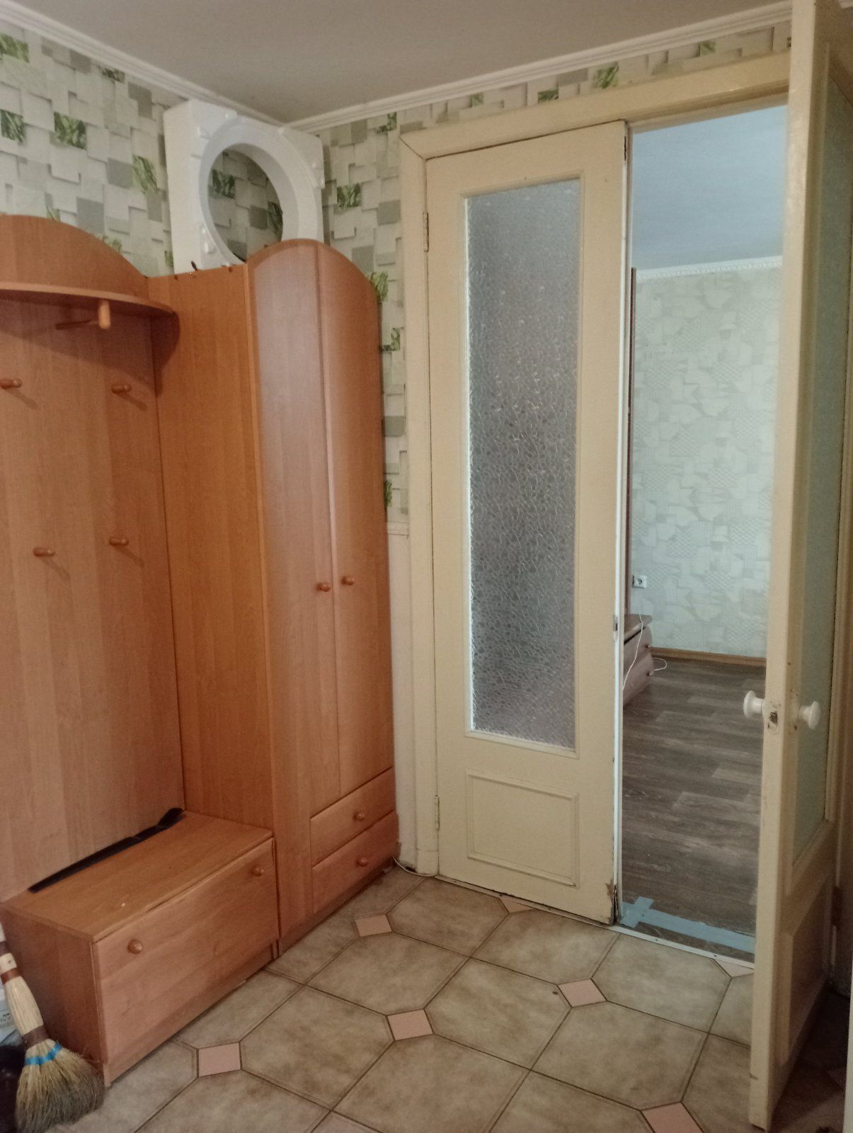 Продажа 4-комнатной квартиры 61 м², Юрия Савченко ул.