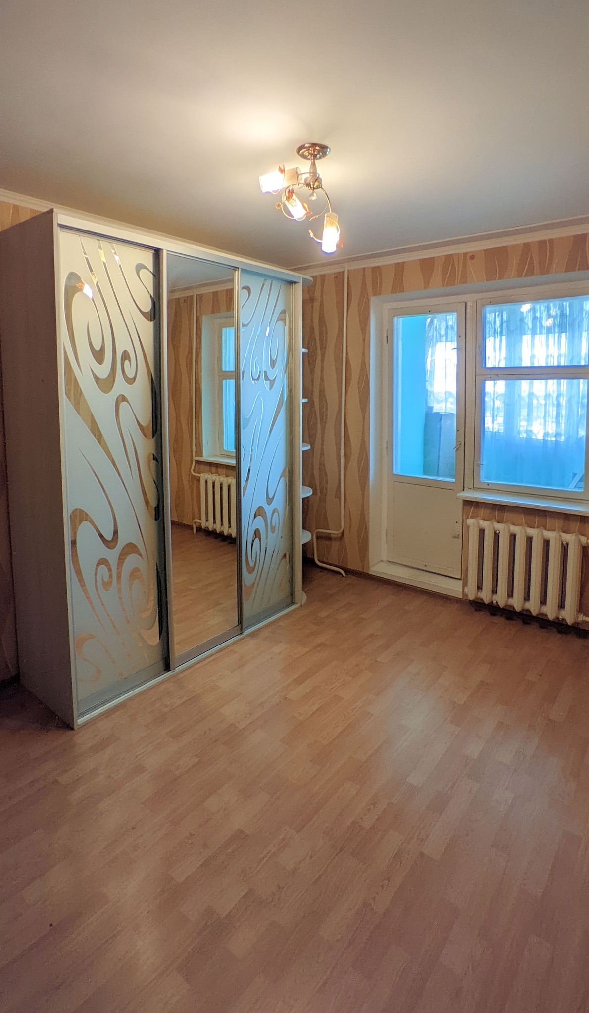 Продаж 3-кімнатної квартири 65 м², Млинівська вул.