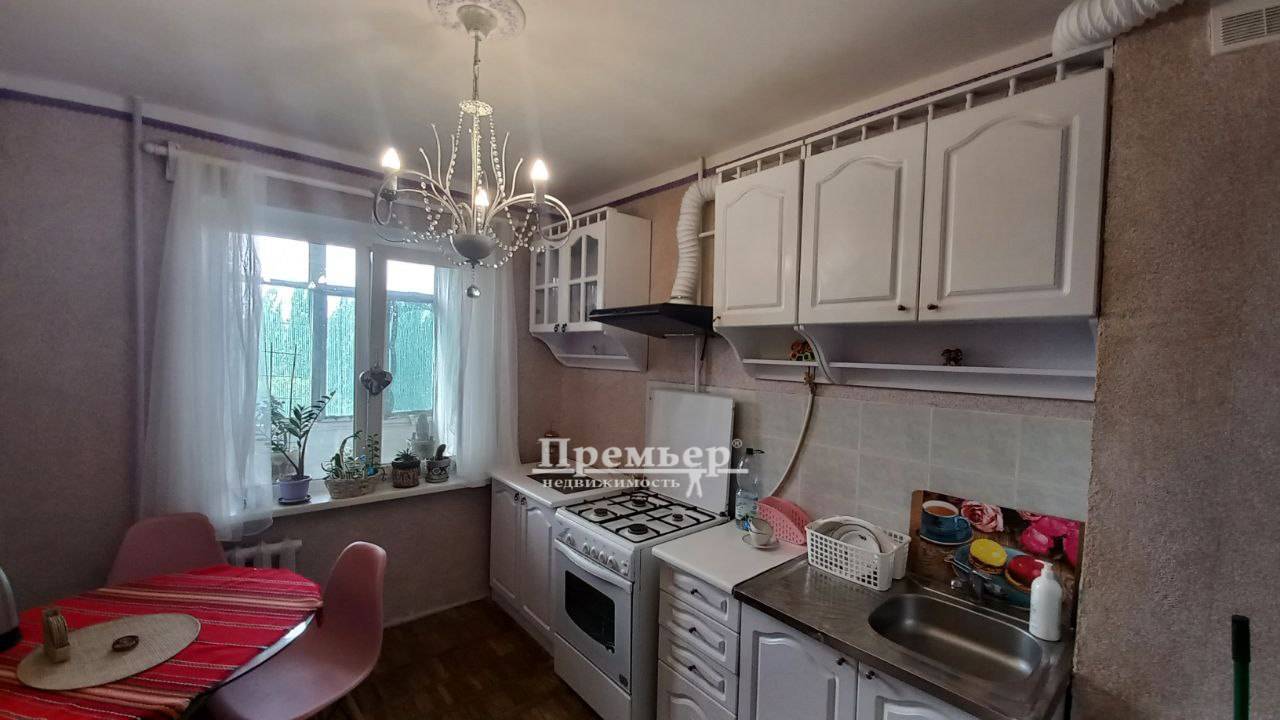 Продажа 3-комнатной квартиры 64 м², Академика Королева ул.